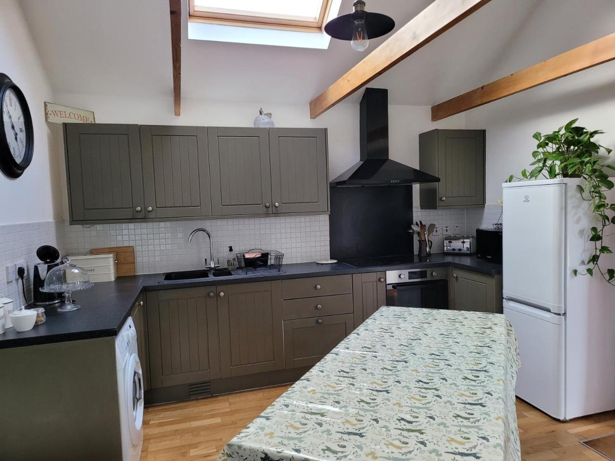 Oak Cottage With Private Log Fired Hot Tub Maidstone Eksteriør billede